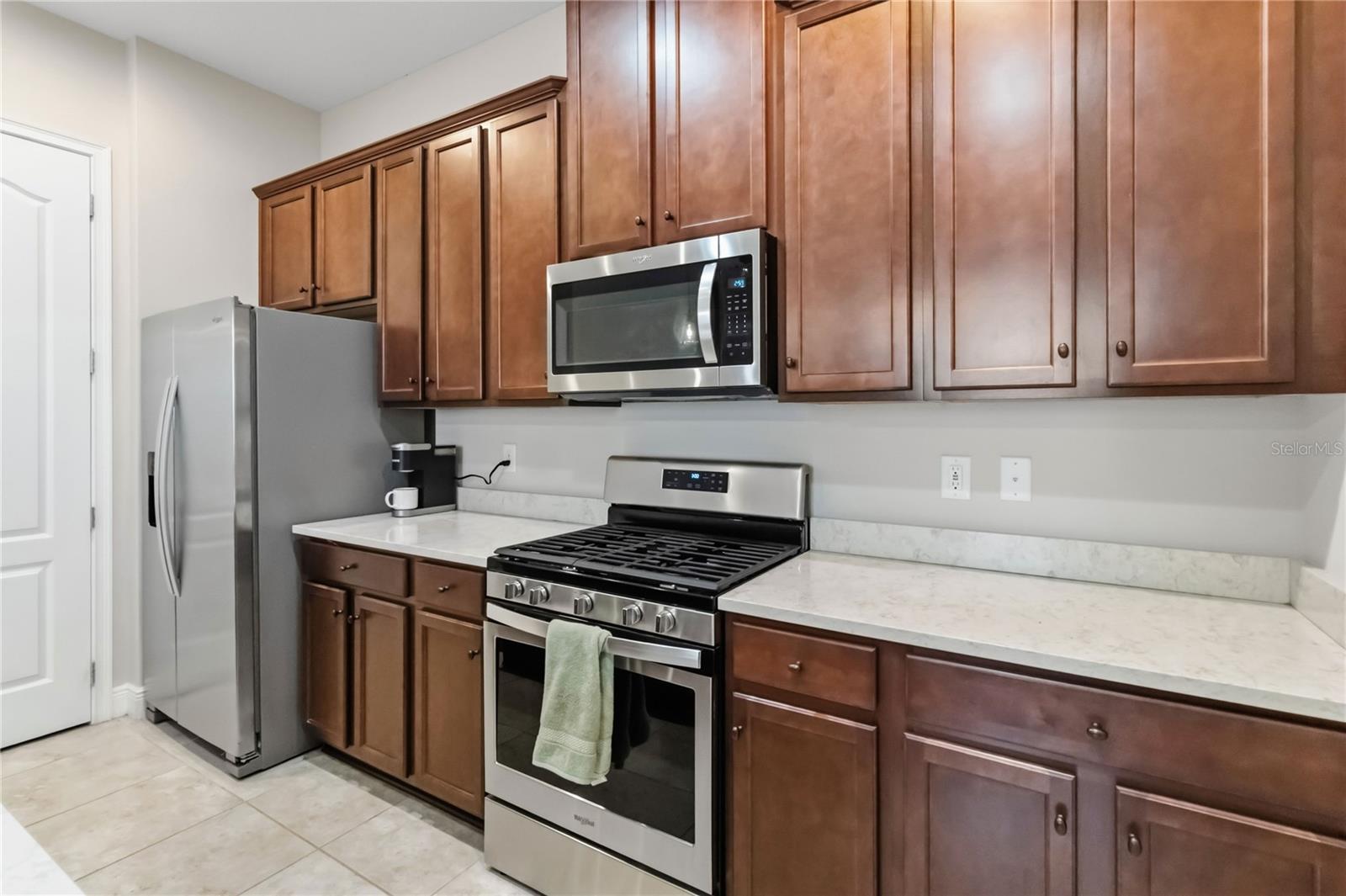 2419 Datura Loop Property Photo 11