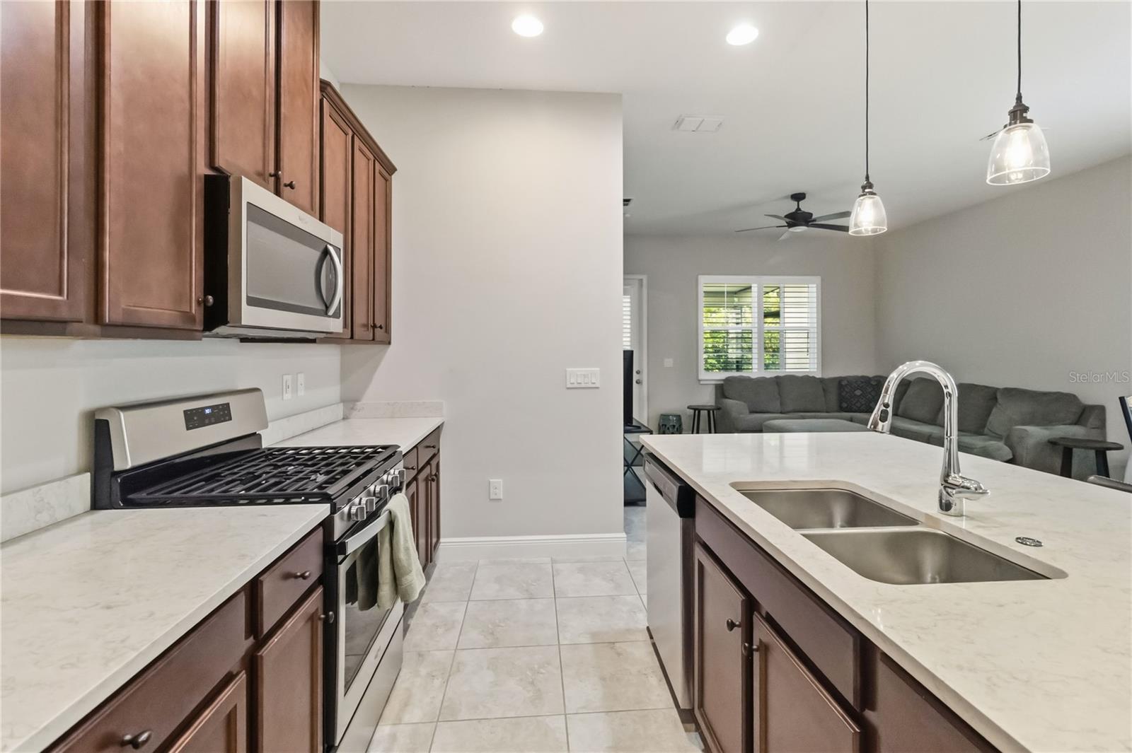 2419 Datura Loop Property Photo 12