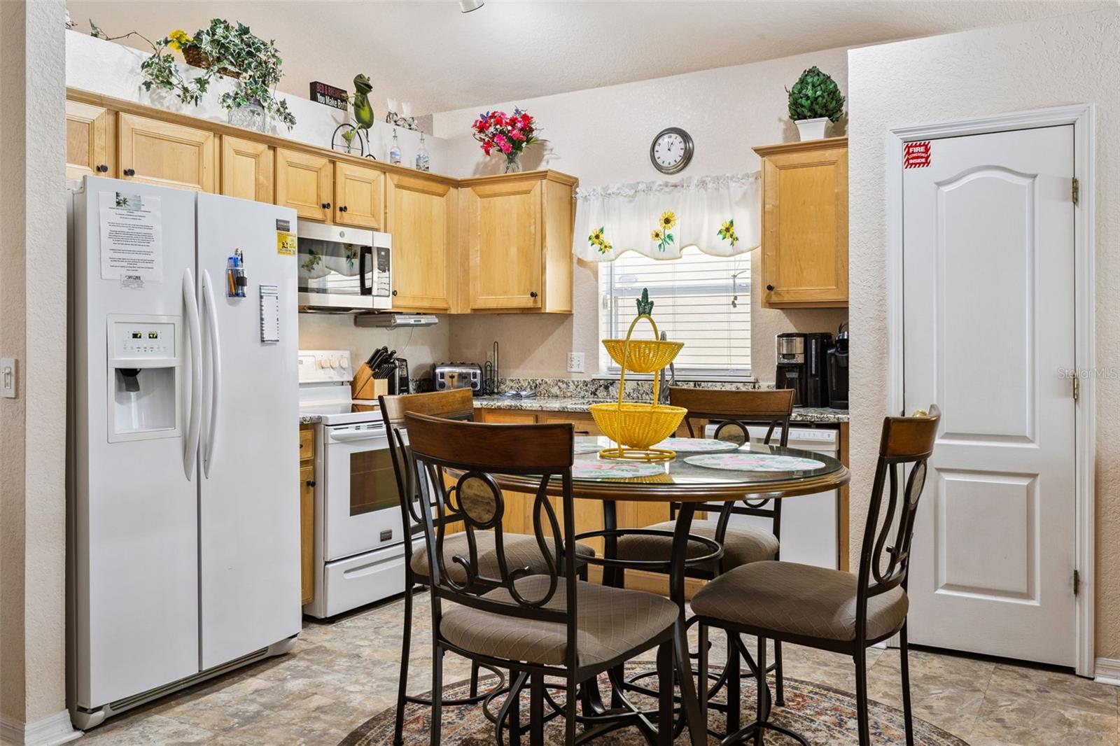17839 Woodcrest Way Property Photo 11
