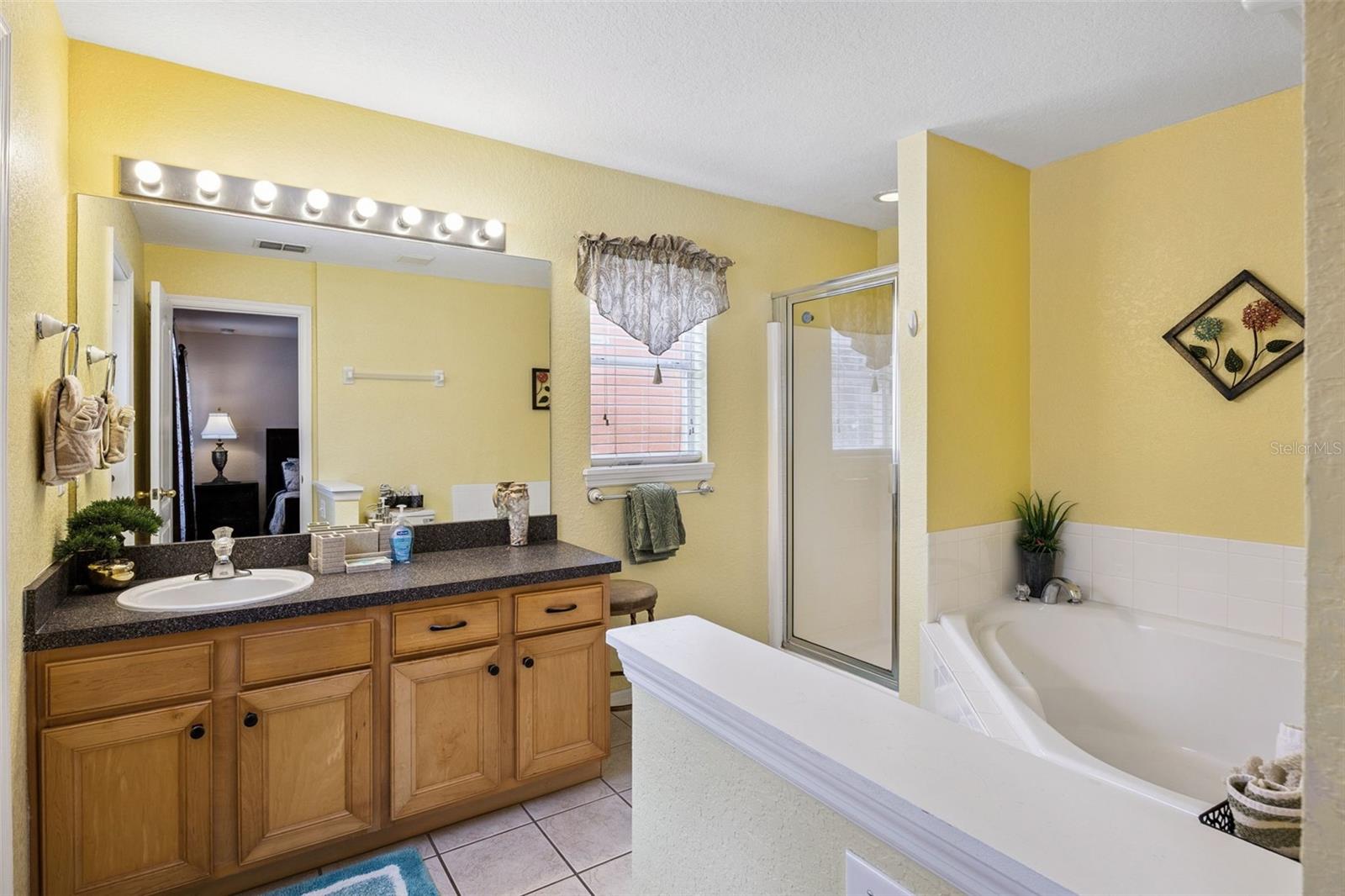 17839 Woodcrest Way Property Photo 23