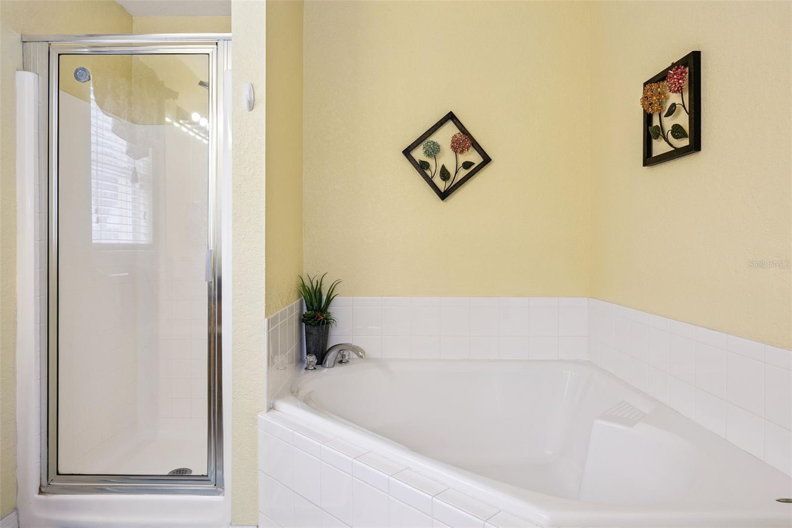 17839 Woodcrest Way Property Photo 24