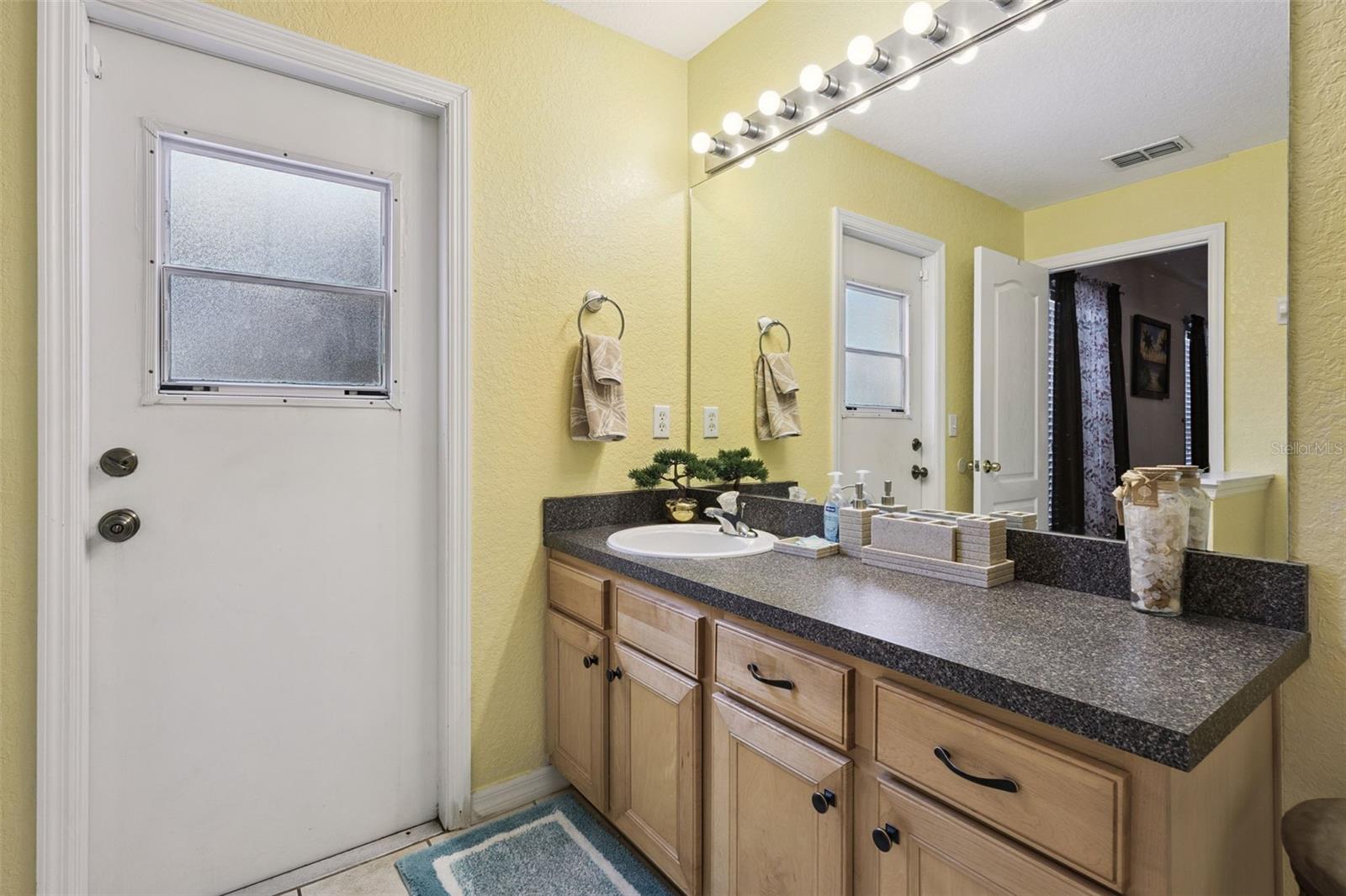 17839 Woodcrest Way Property Photo 26