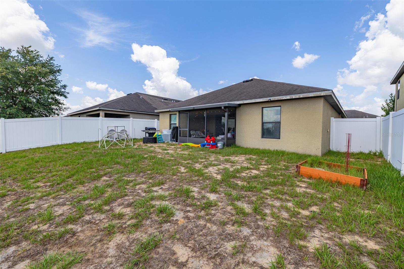 1321 Woodlark Dr Property Photo 18