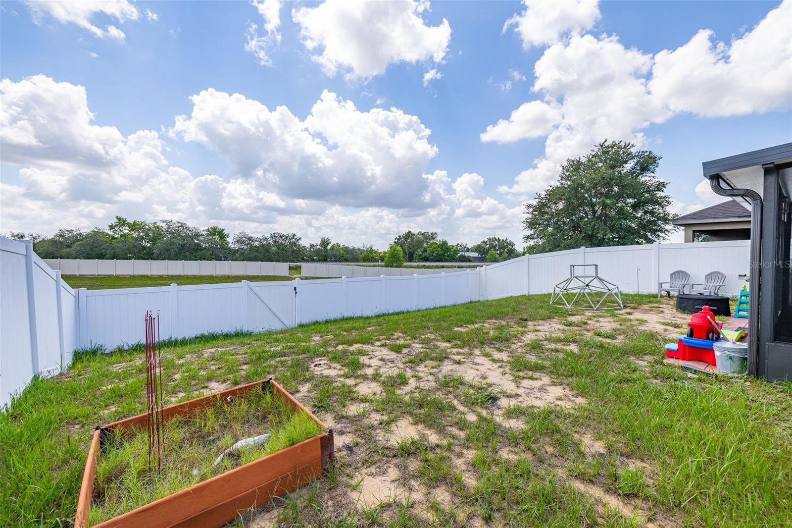 1321 Woodlark Dr Property Photo 19