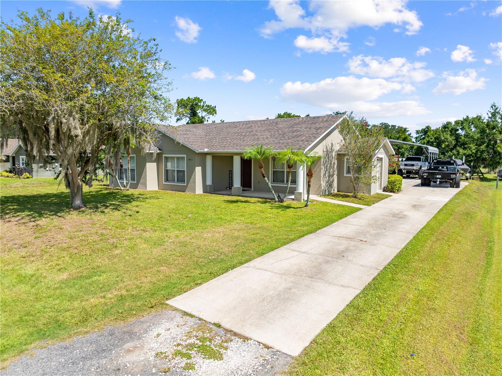 4865 Meadow Dr Property Photo 2