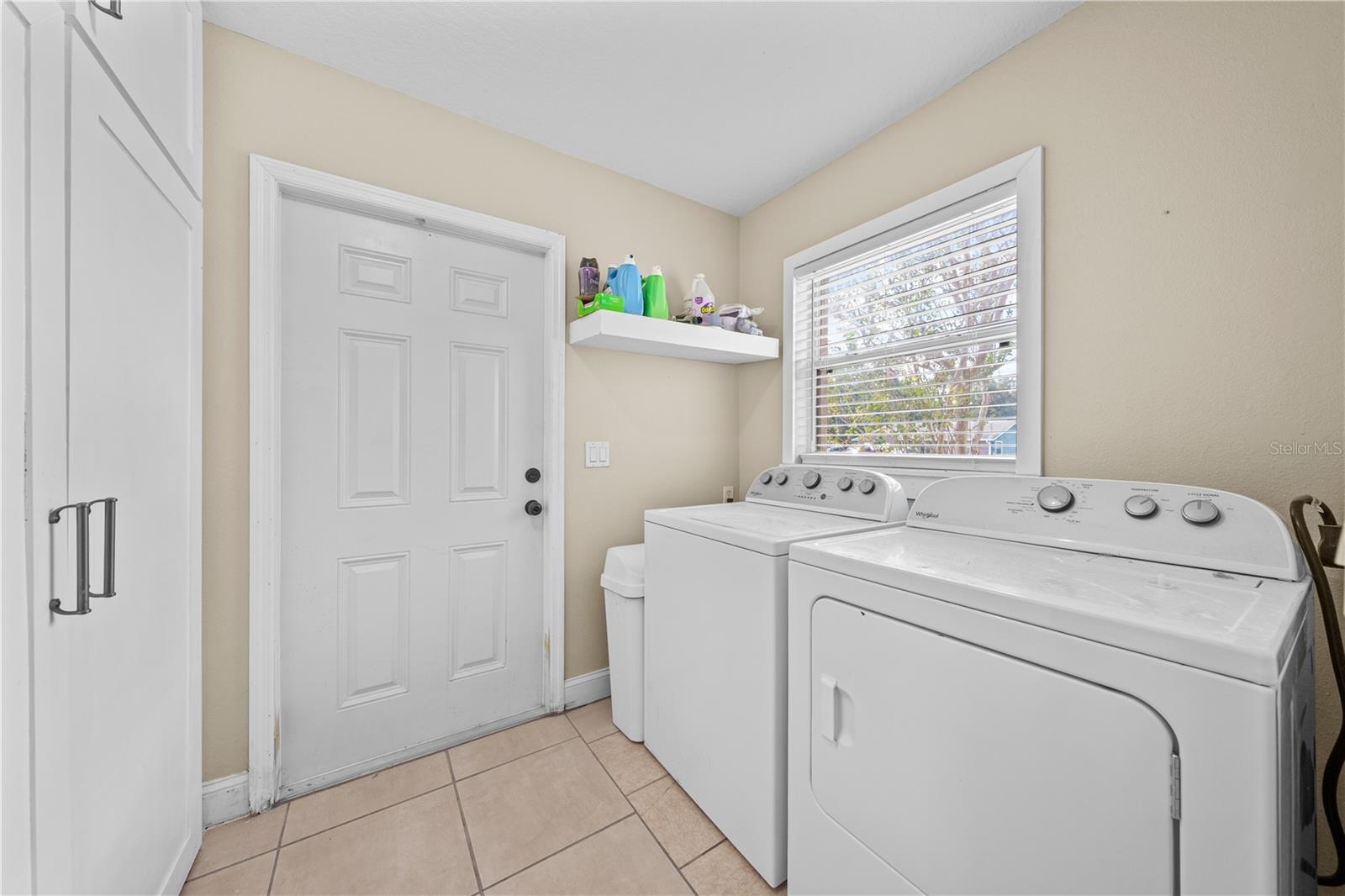 4865 Meadow Dr Property Photo 16