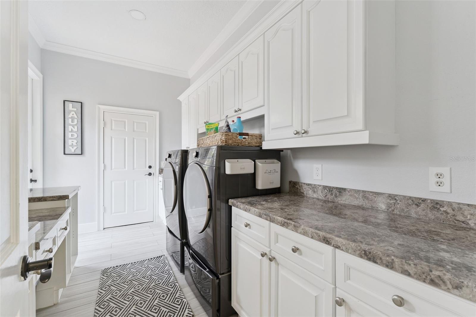 7764 Islewood Ct Property Photo 61
