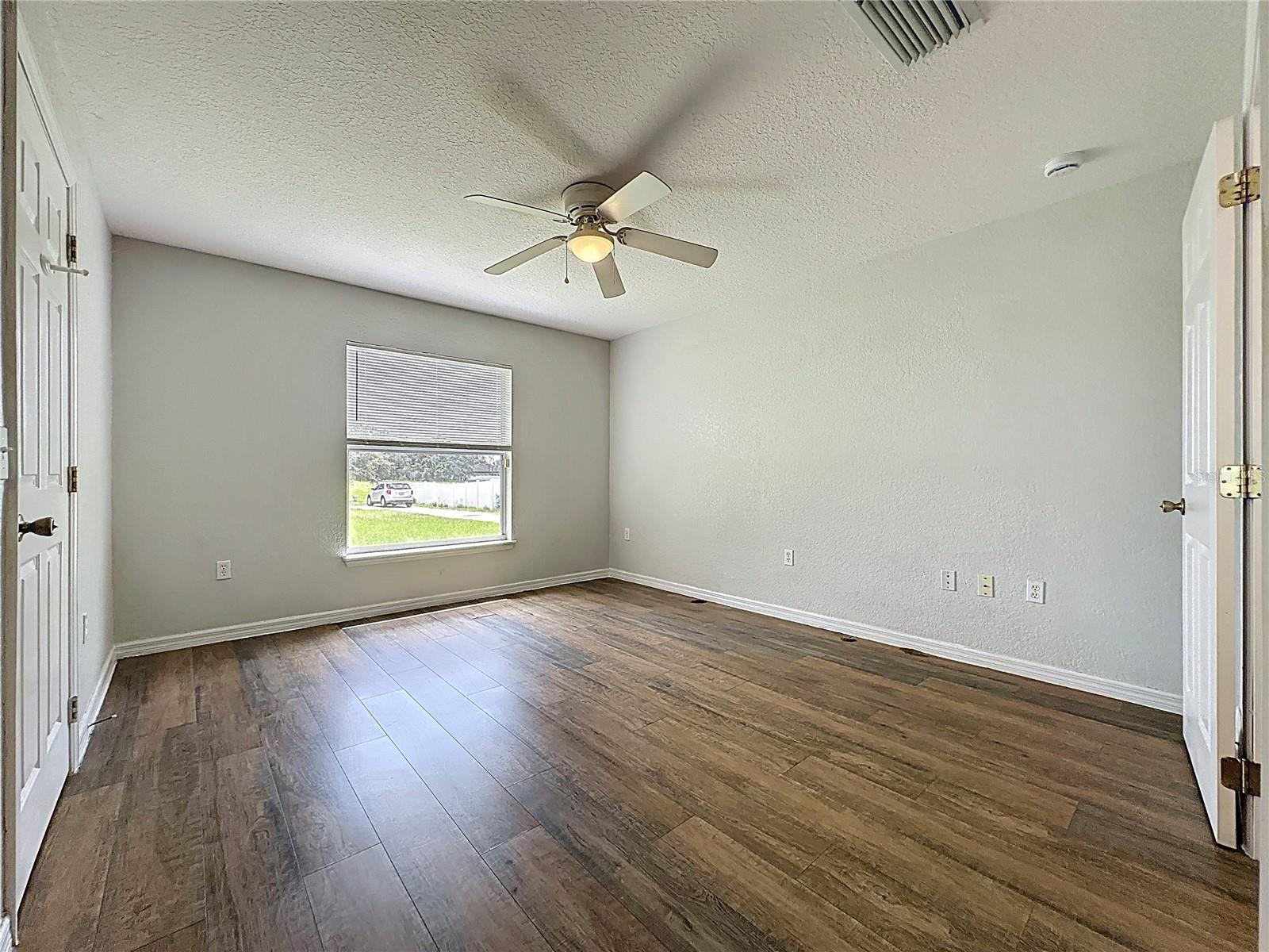 424 Danube Way Property Photo 15