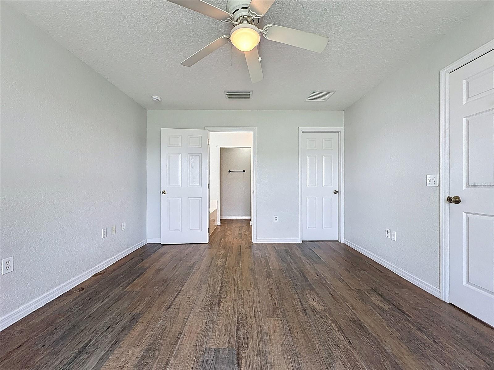 424 Danube Way Property Photo 17