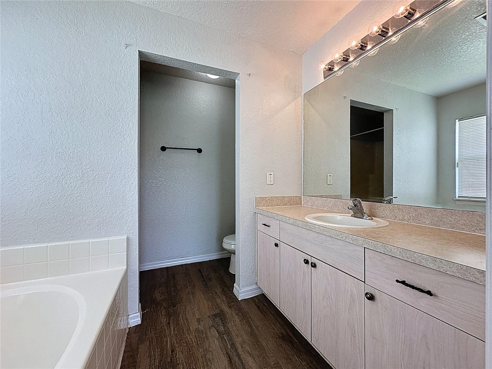 424 Danube Way Property Photo 21