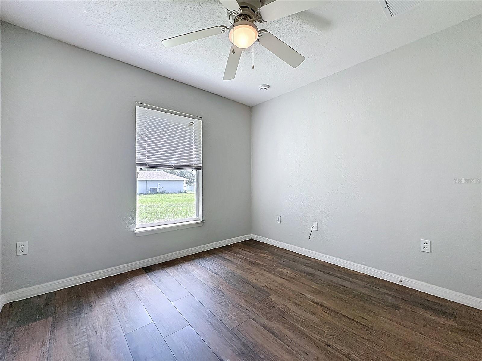 424 Danube Way Property Photo 32