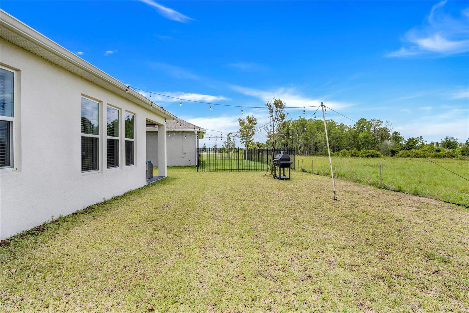 18863 Rawson St Property Photo 22
