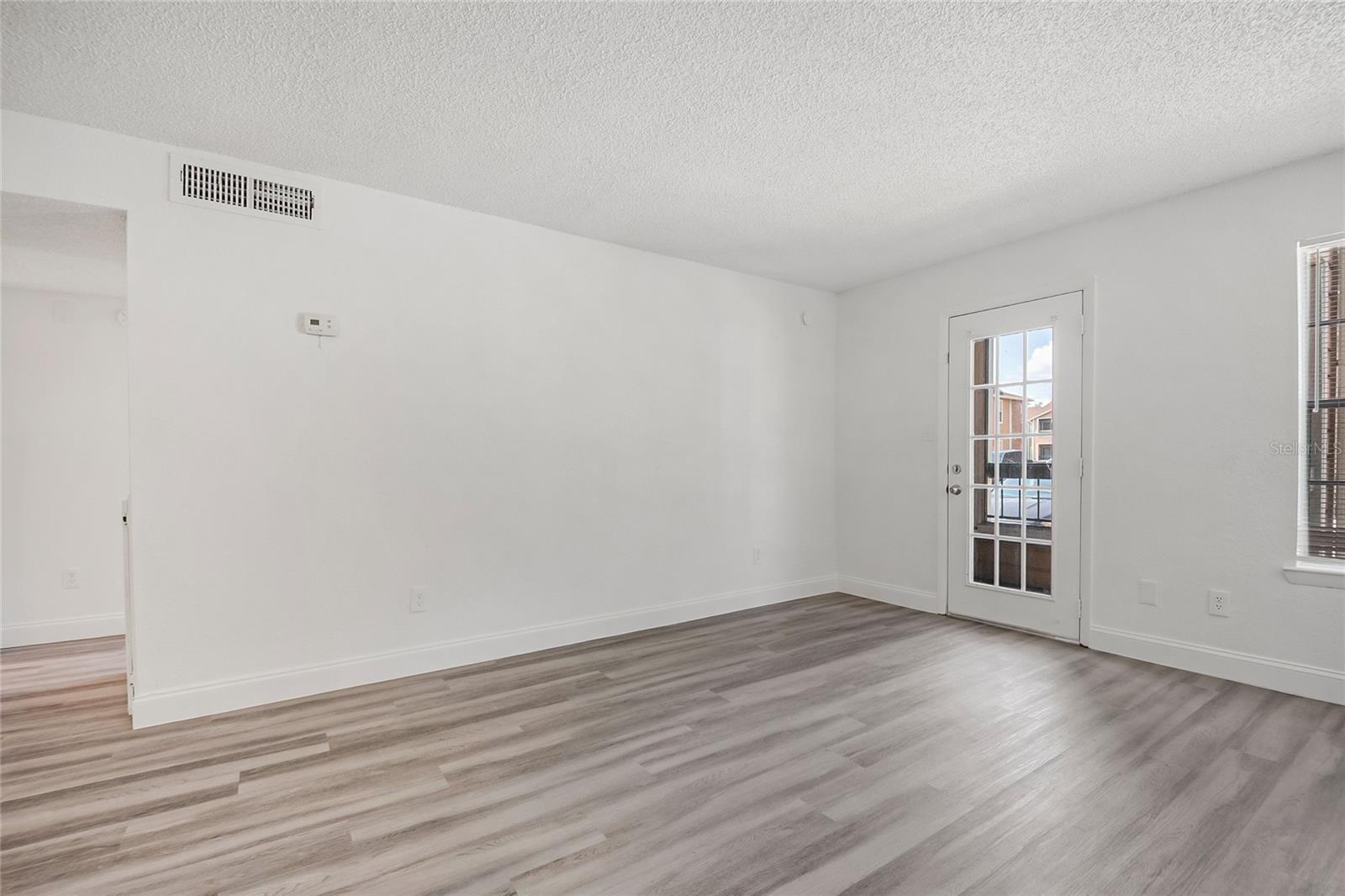 5530 Chrishire Way #d109 Property Photo 7