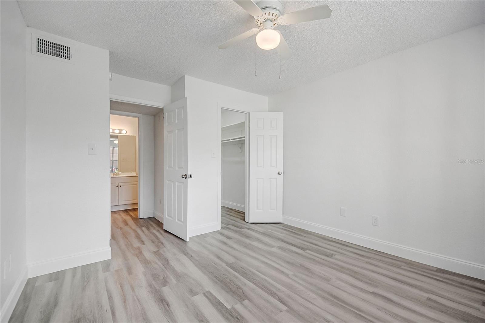 5530 Chrishire Way #d109 Property Photo 20