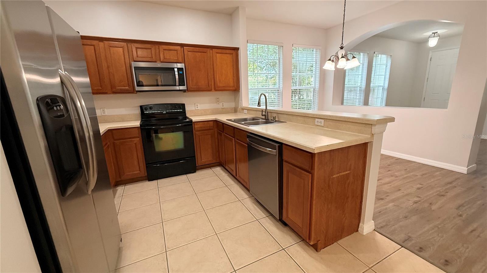7129 Red Lantern Dr Property Photo 4
