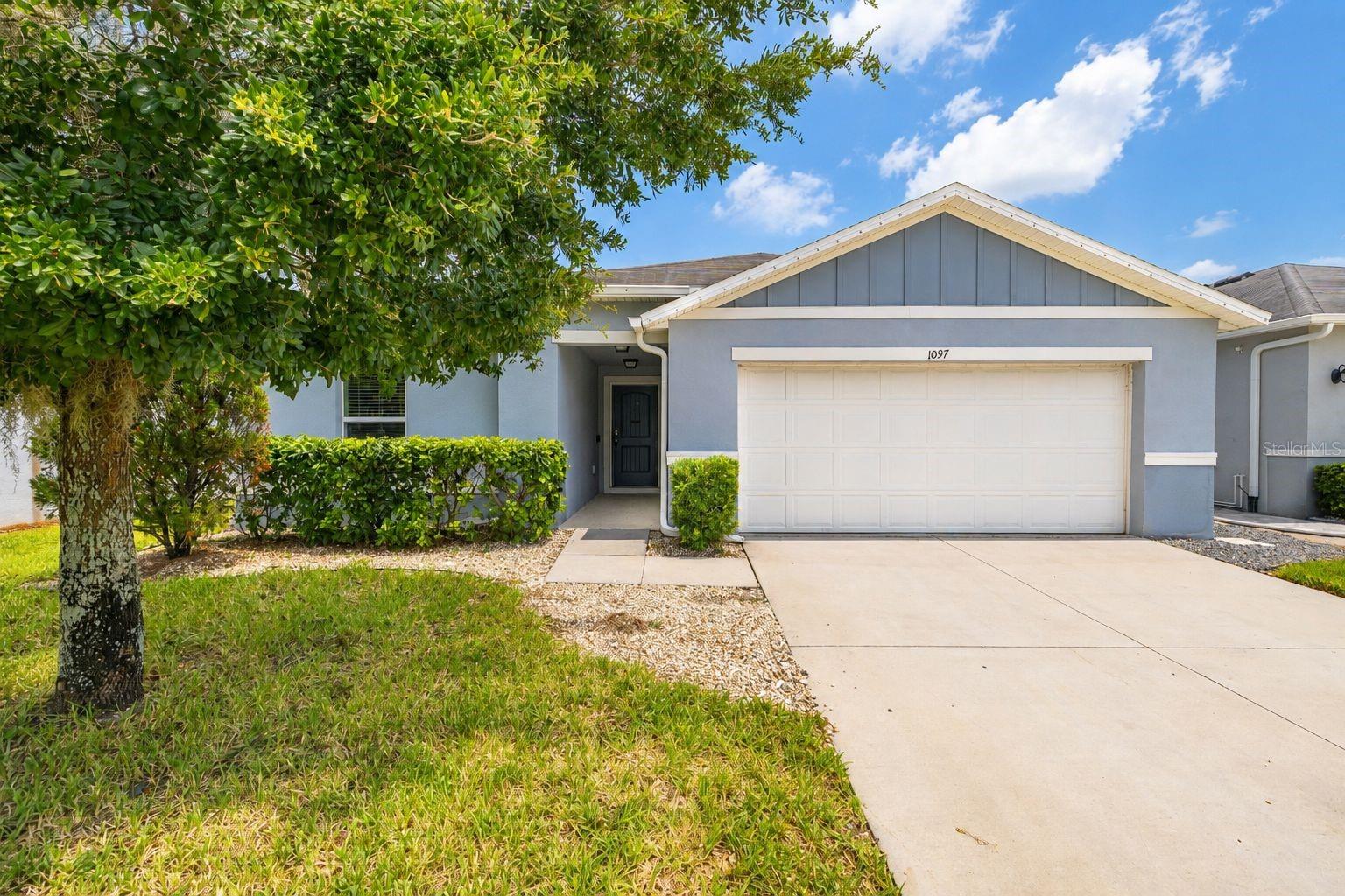 1097 Augustus Dr Property Photo 2