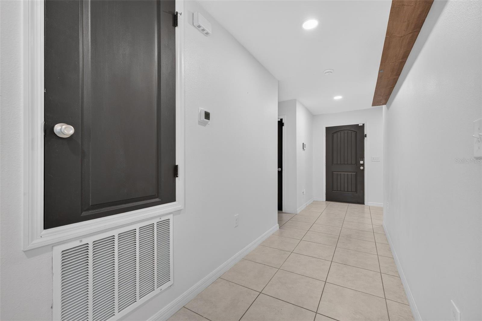 1097 Augustus Dr Property Photo 12