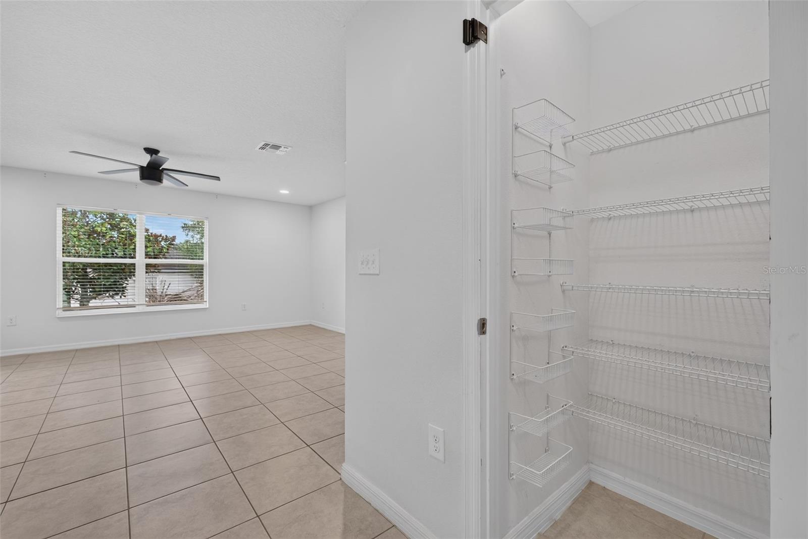 1097 Augustus Dr Property Photo 21