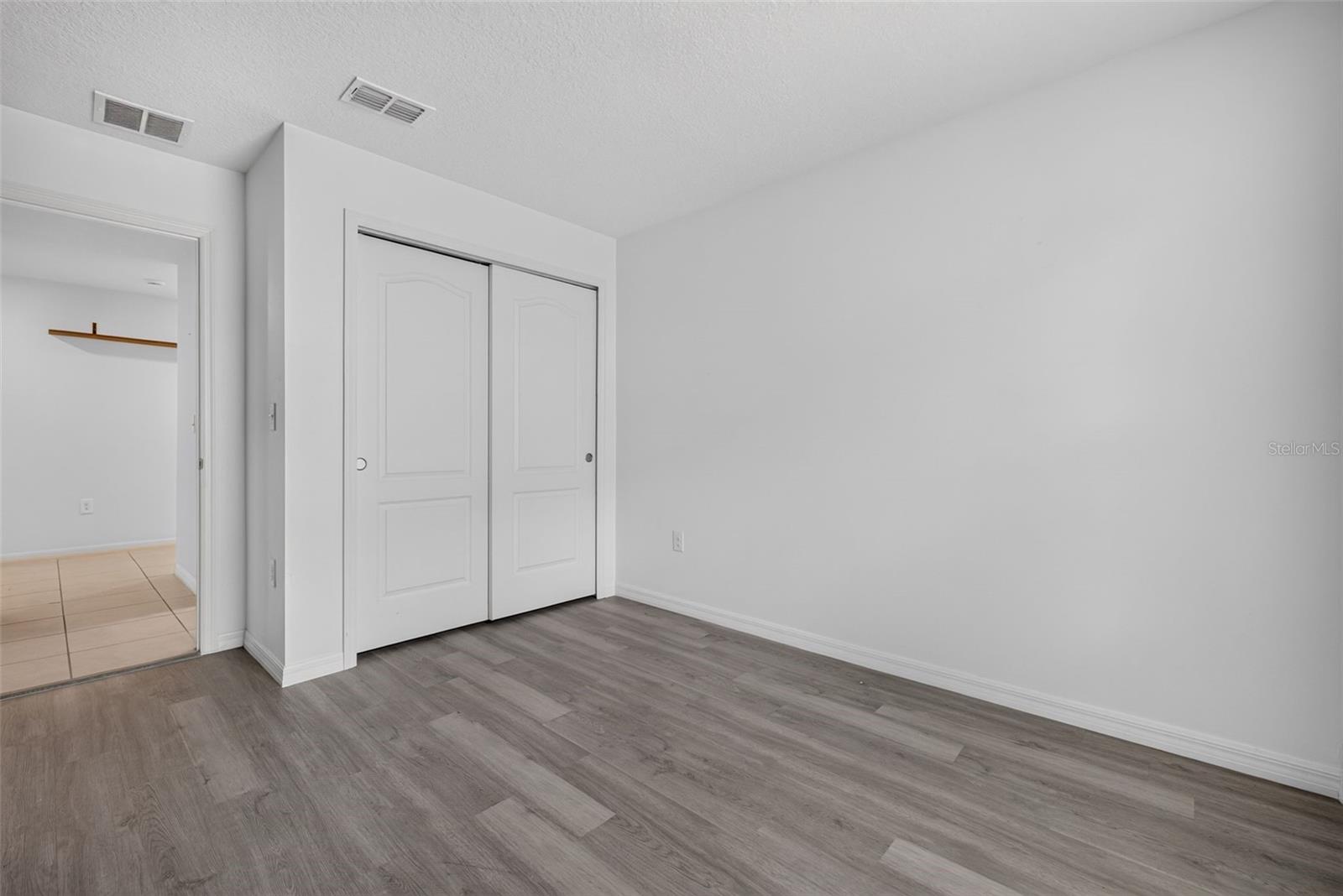 1097 Augustus Dr Property Photo 26