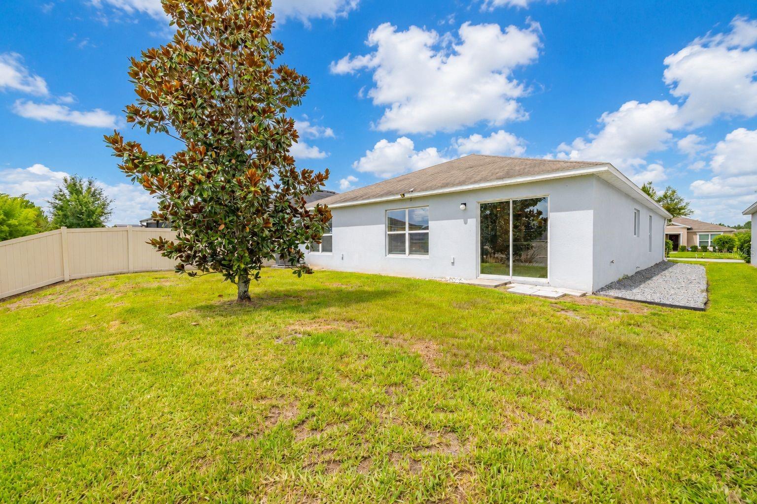 1097 Augustus Dr Property Photo 34