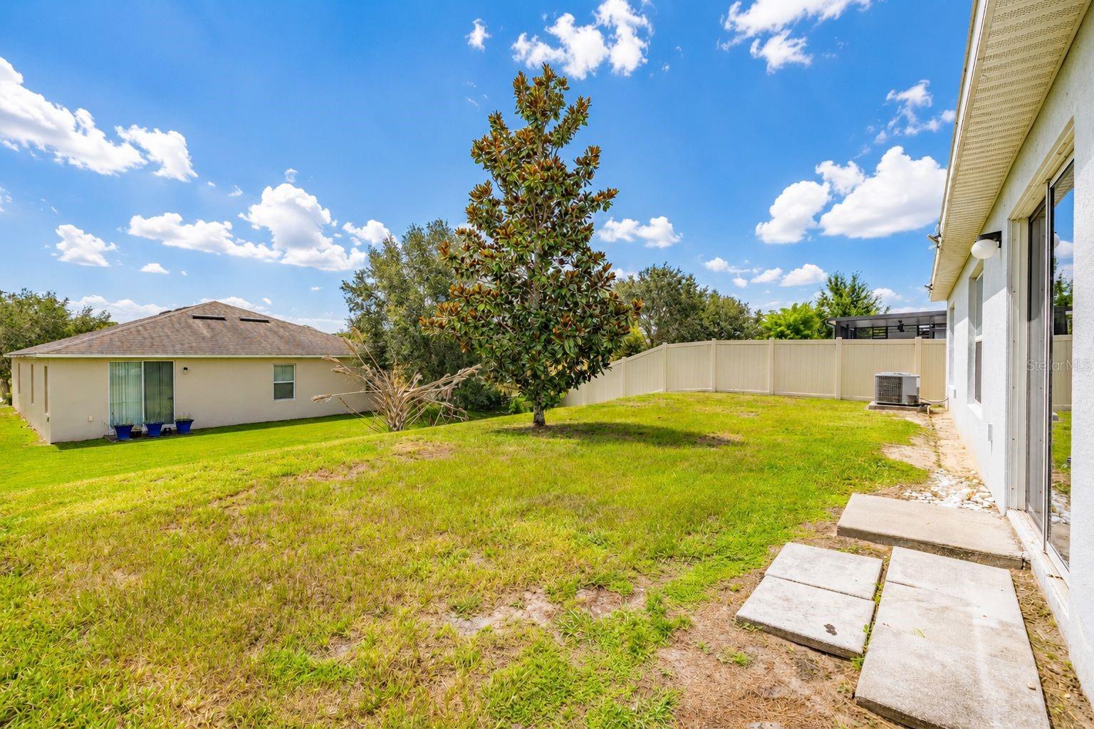 1097 Augustus Dr Property Photo 36