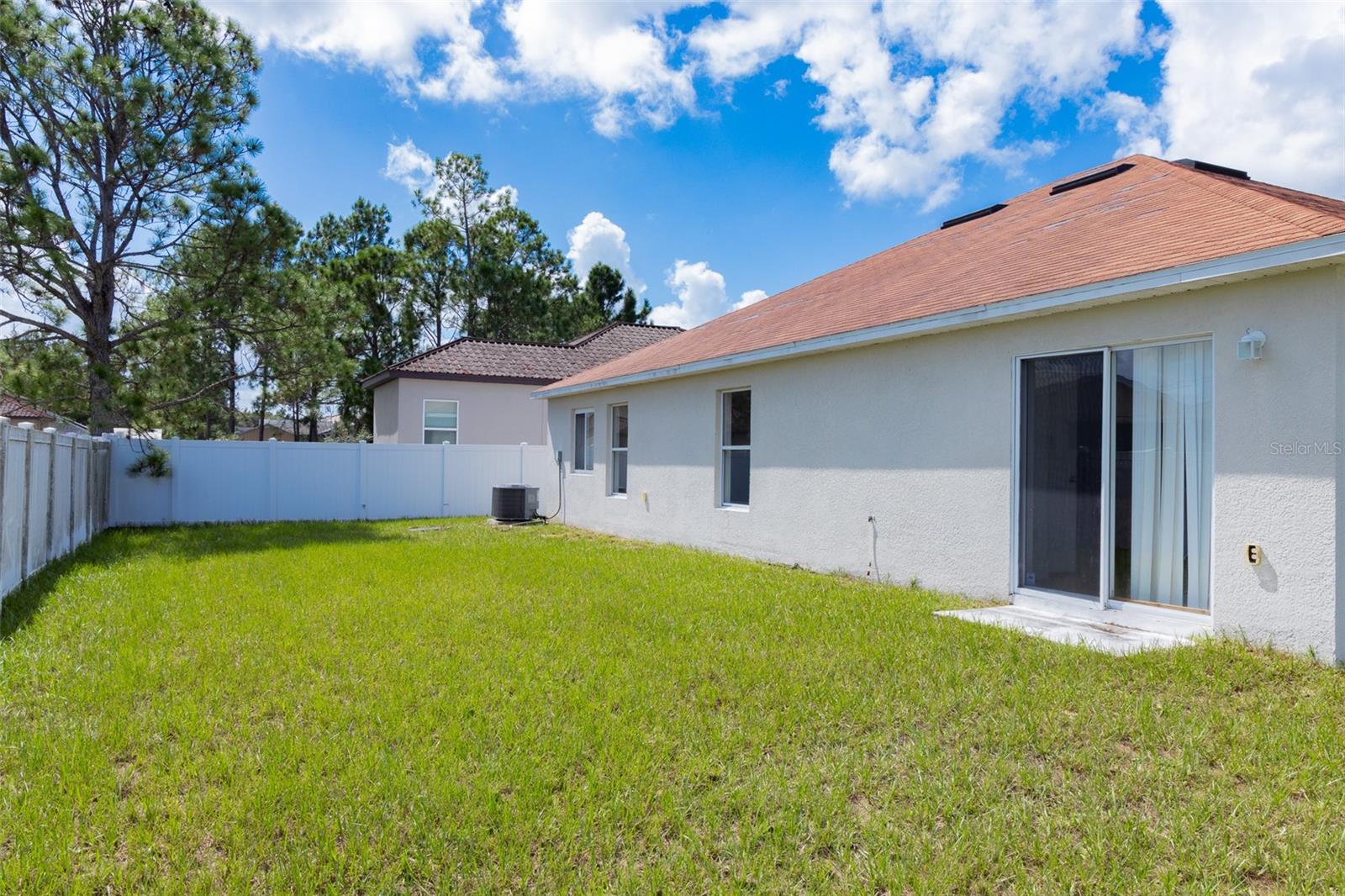 1631 Perdido Ct Property Photo 4