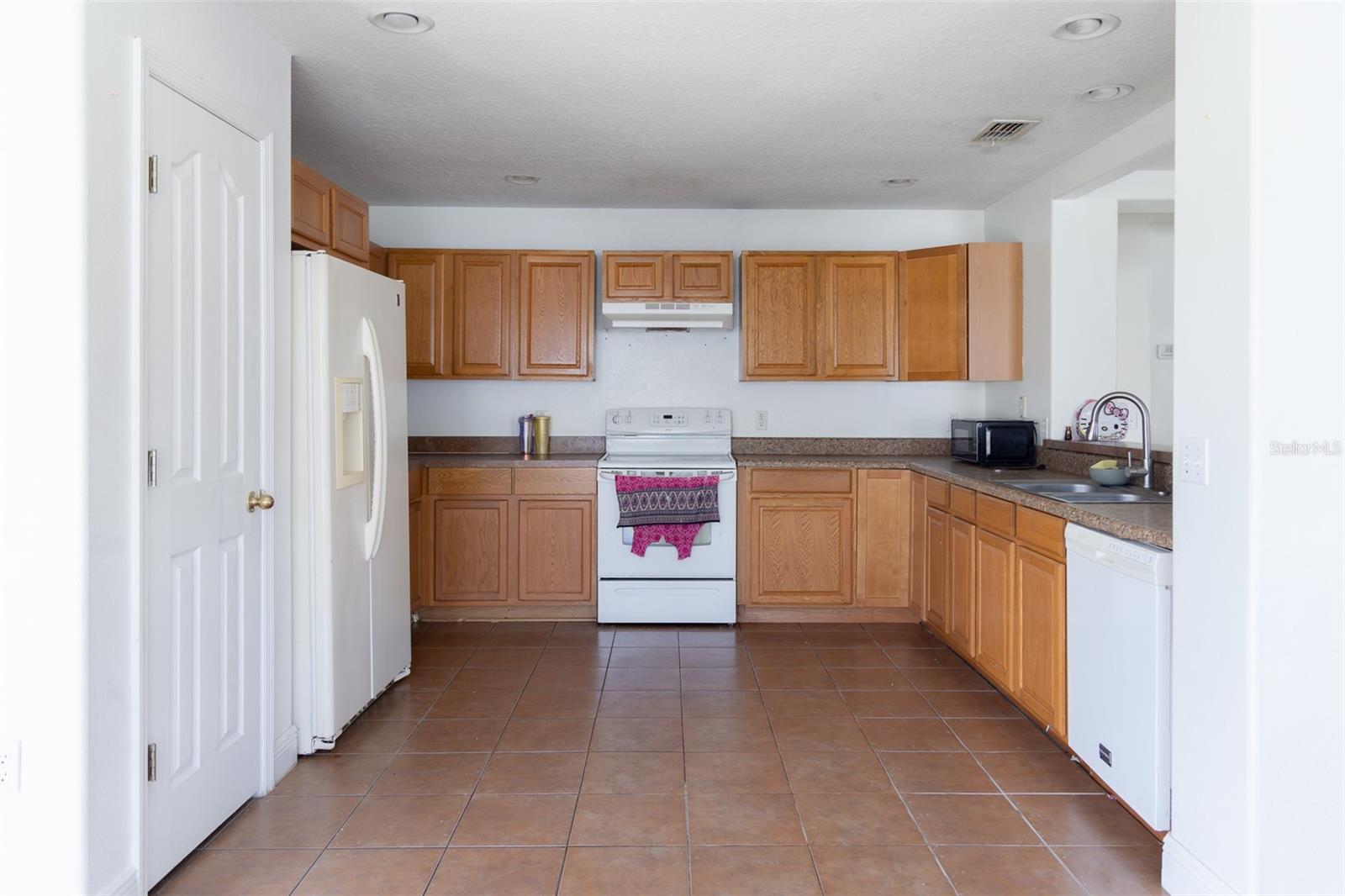 1631 Perdido Ct Property Photo 9