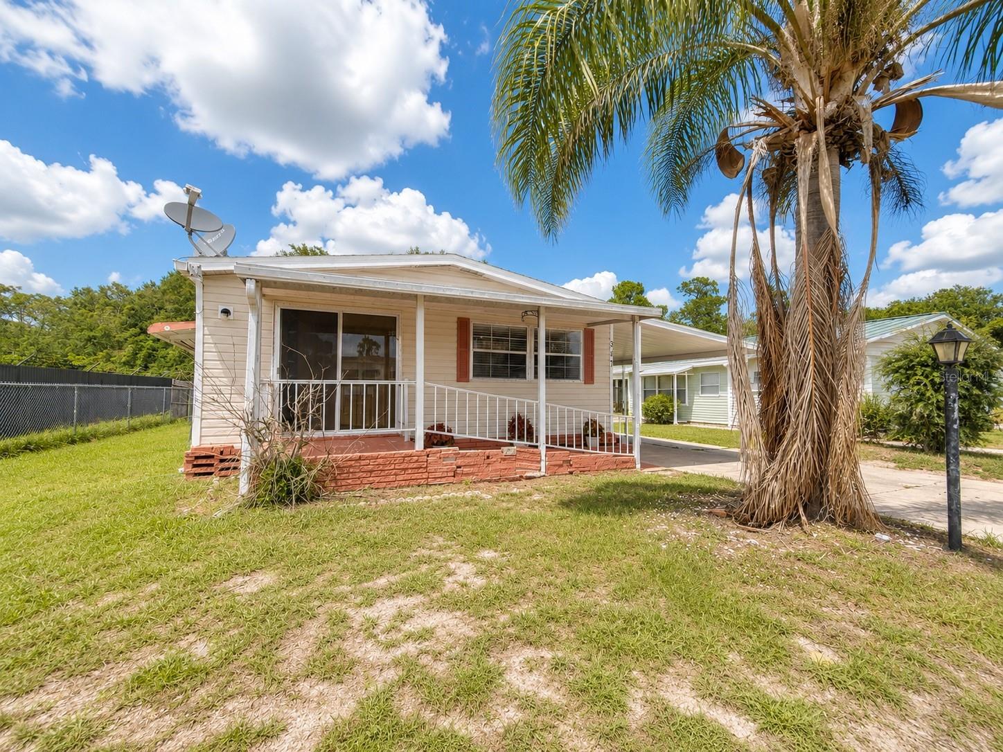 347 Canal Ct Property Photo 2