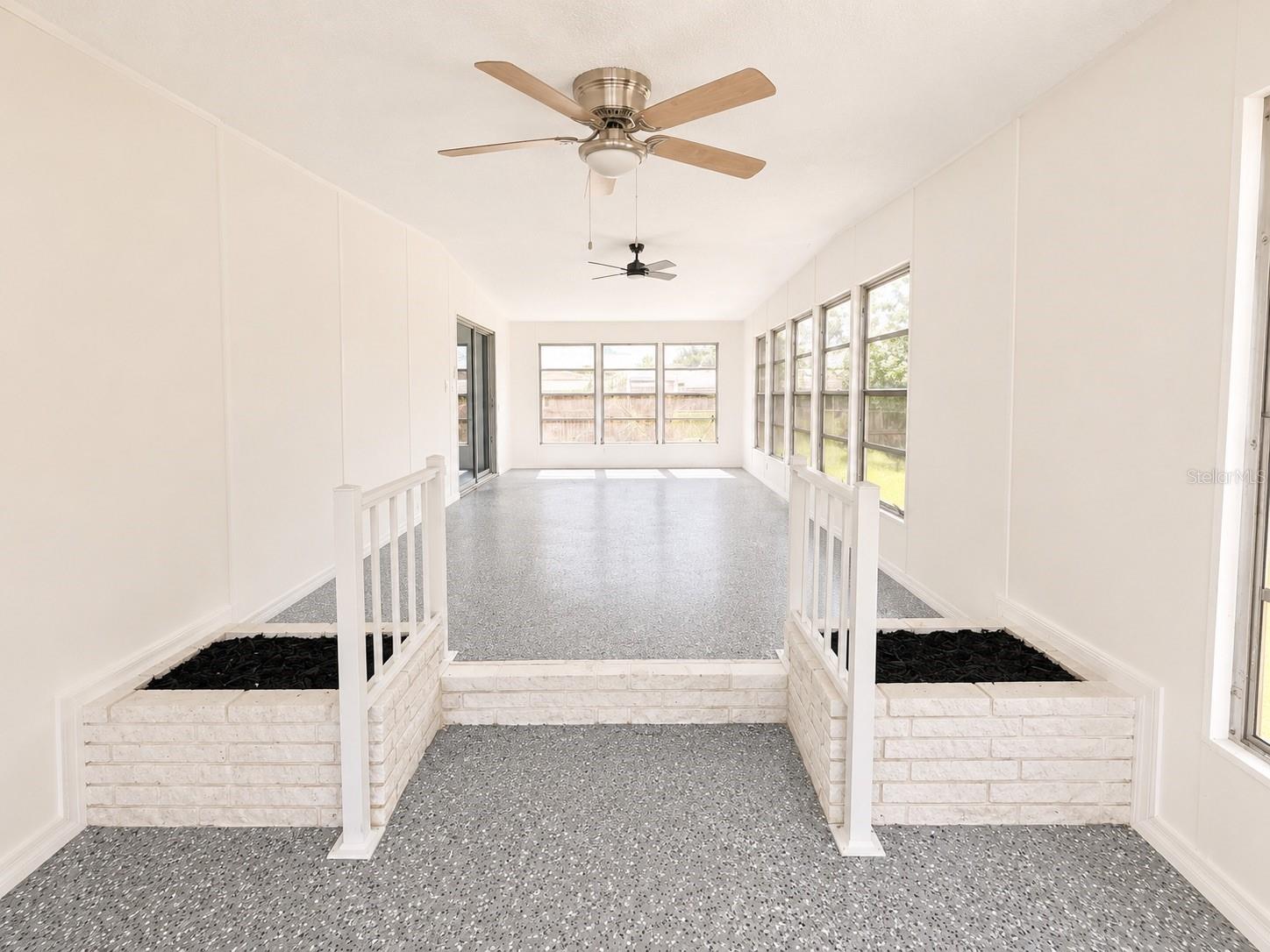 347 Canal Ct Property Photo 23