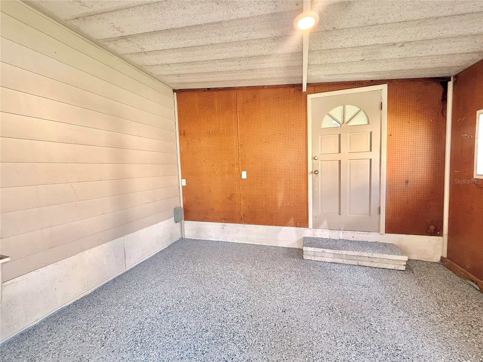 347 Canal Ct Property Photo 25