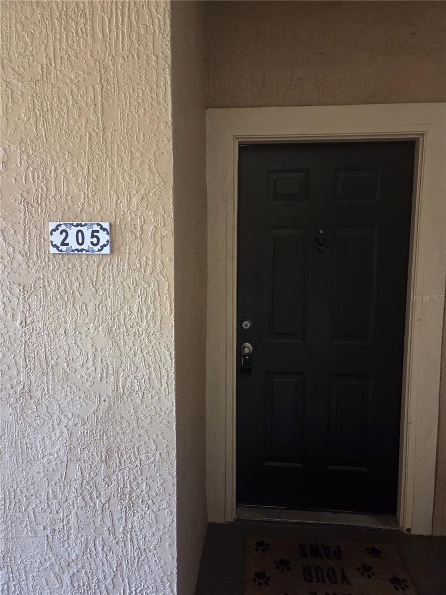 5566 Metrowest Blvd #2-205 Property Photo 2