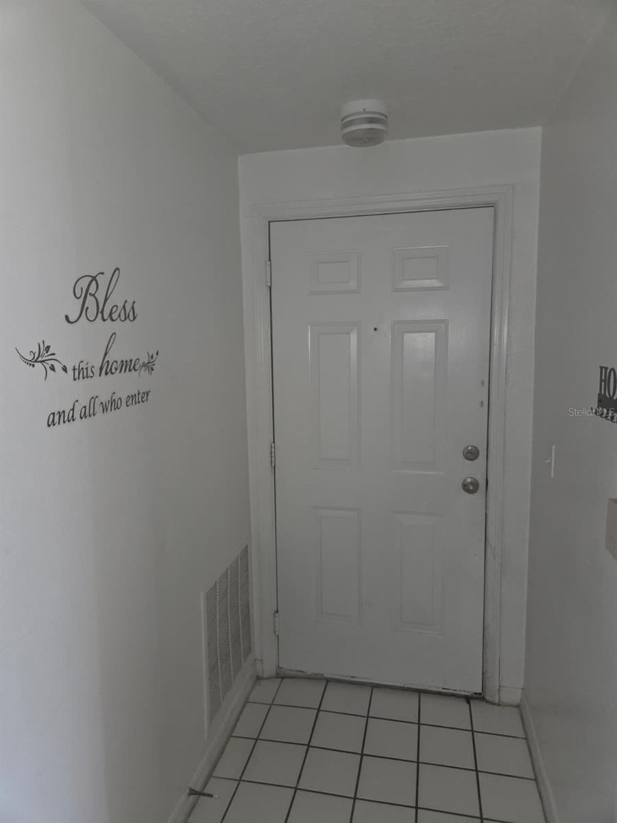 5566 Metrowest Blvd #2-205 Property Photo 3
