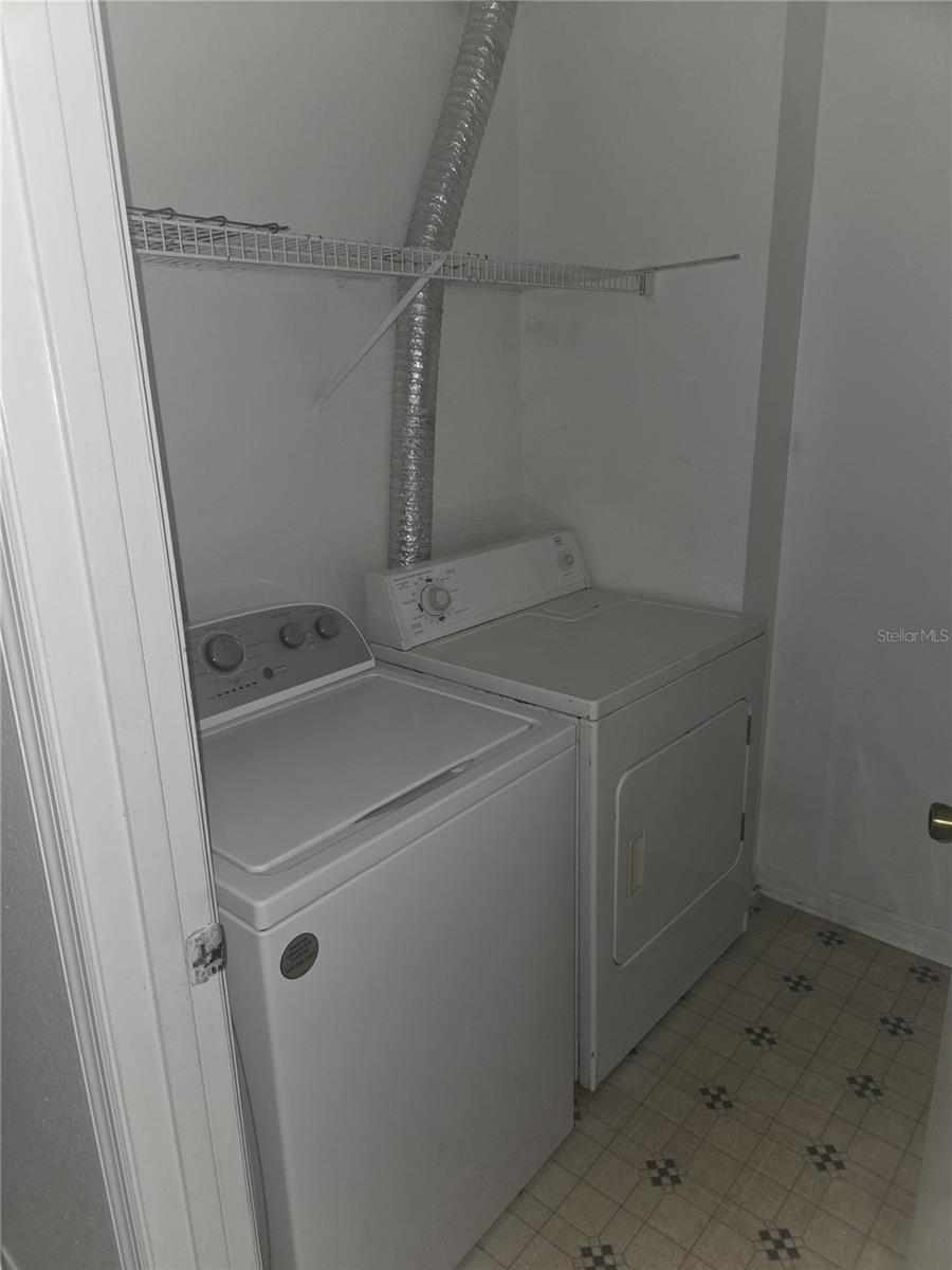 5566 Metrowest Blvd #2-205 Property Photo 11