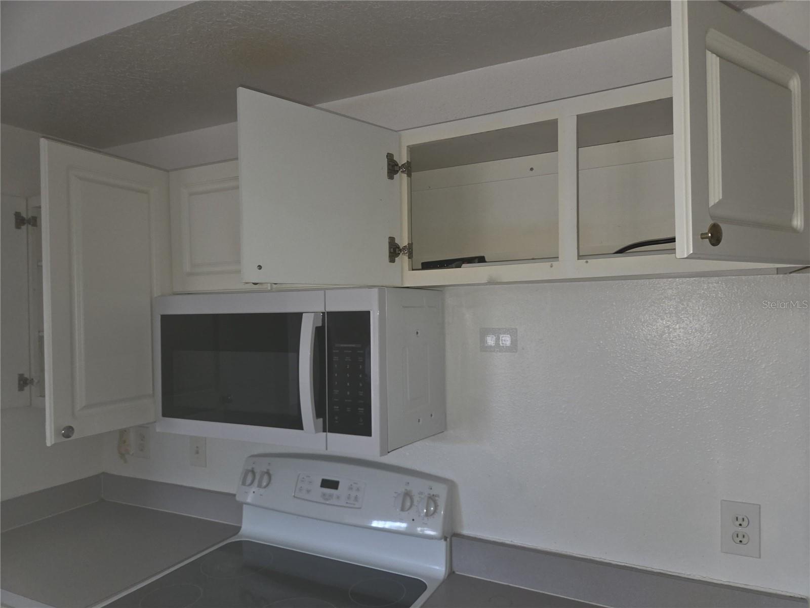 5566 Metrowest Blvd #2-205 Property Photo 13