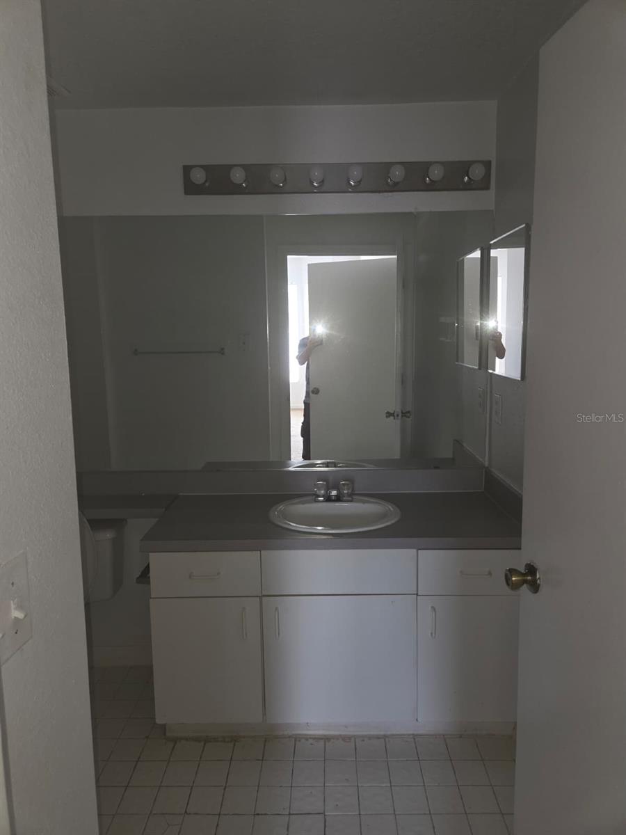 5566 Metrowest Blvd #2-205 Property Photo 20