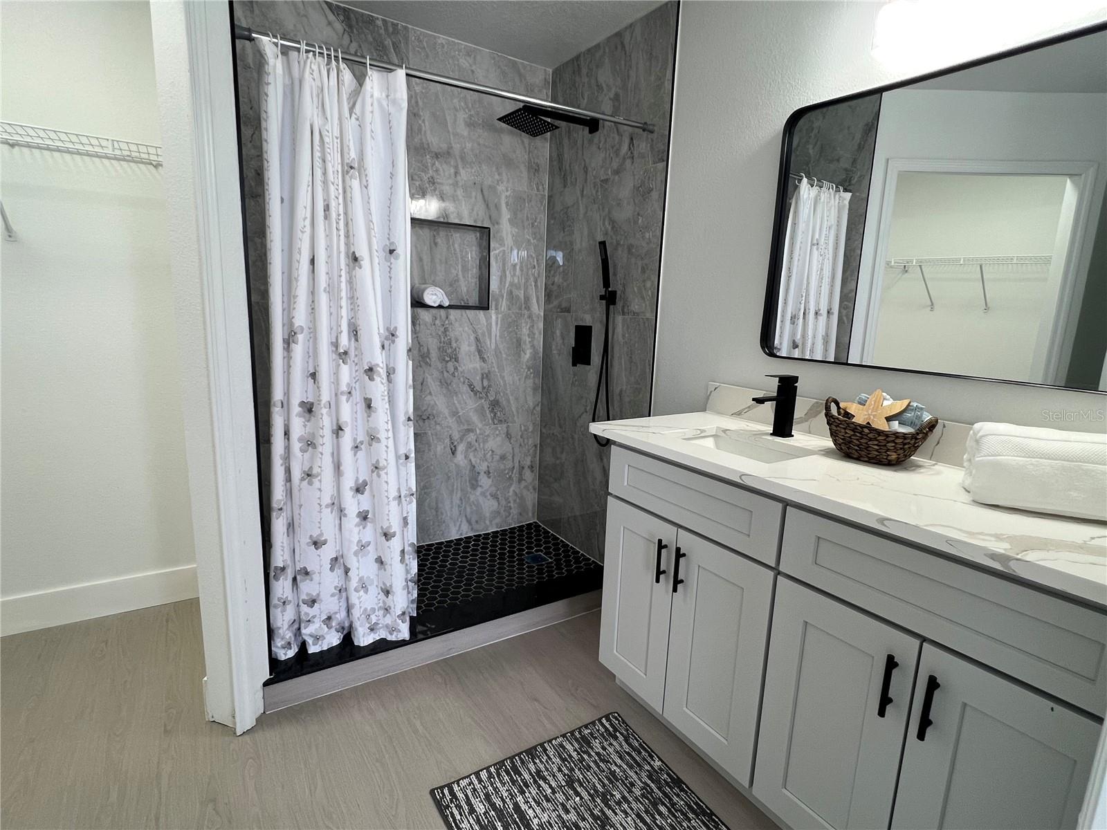 207 High Ridge Dr Property Photo 8
