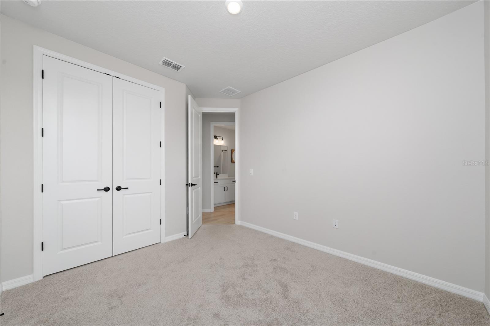 2914 Sailhouse Dr Property Photo 8
