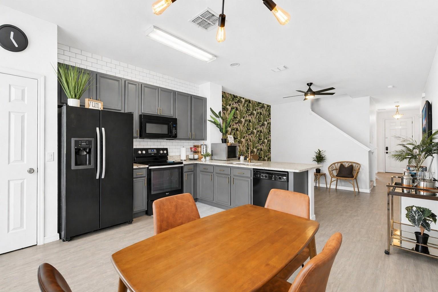 5492 Paradise Cay Cir Property Photo 5
