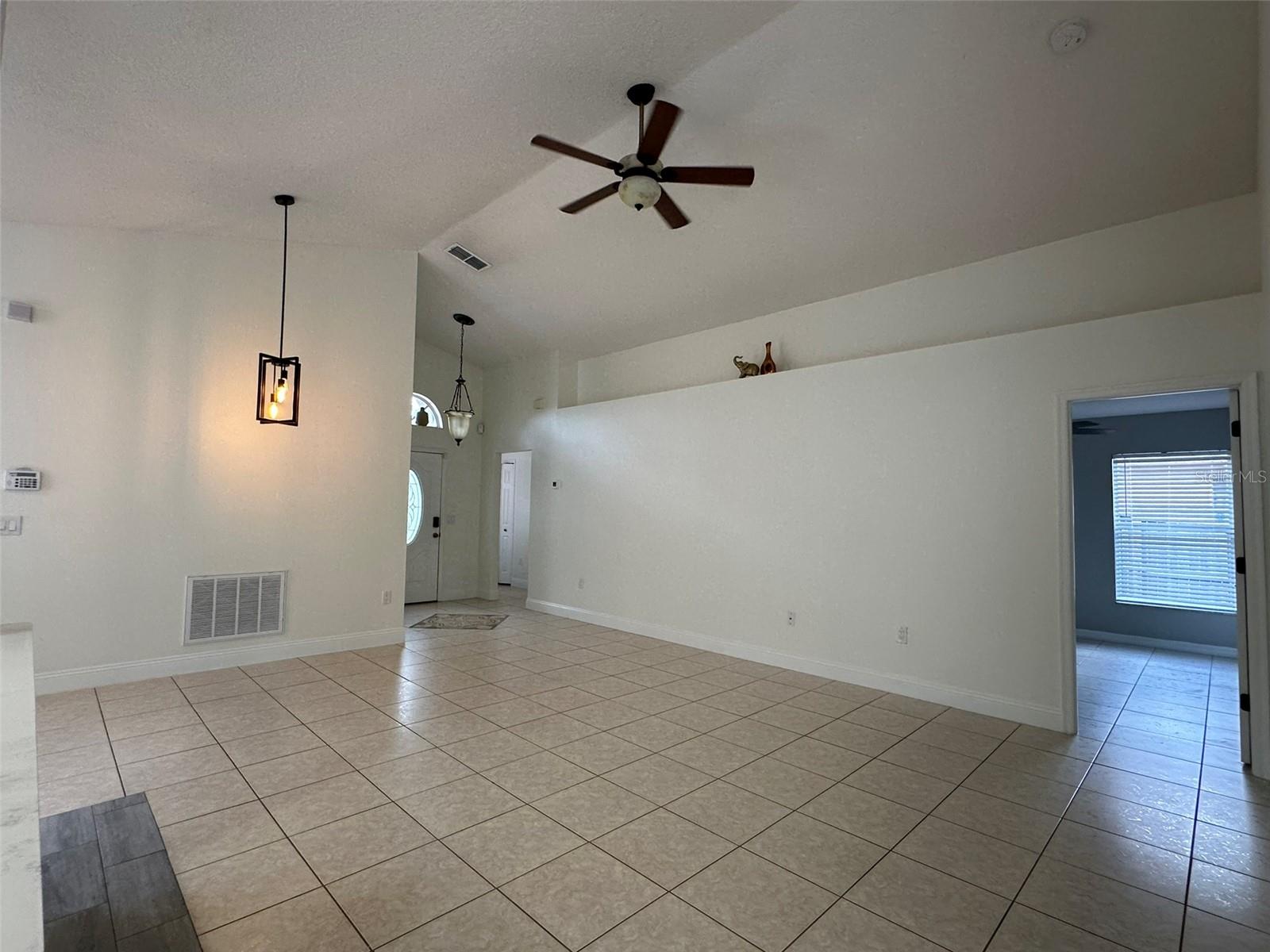 10707 Flycast Cir Property Photo 8