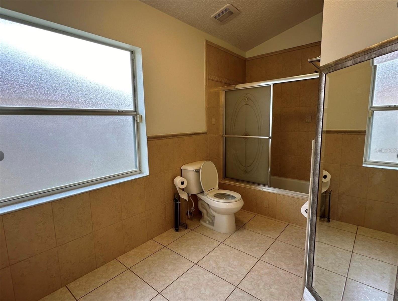 10707 Flycast Cir Property Photo 26
