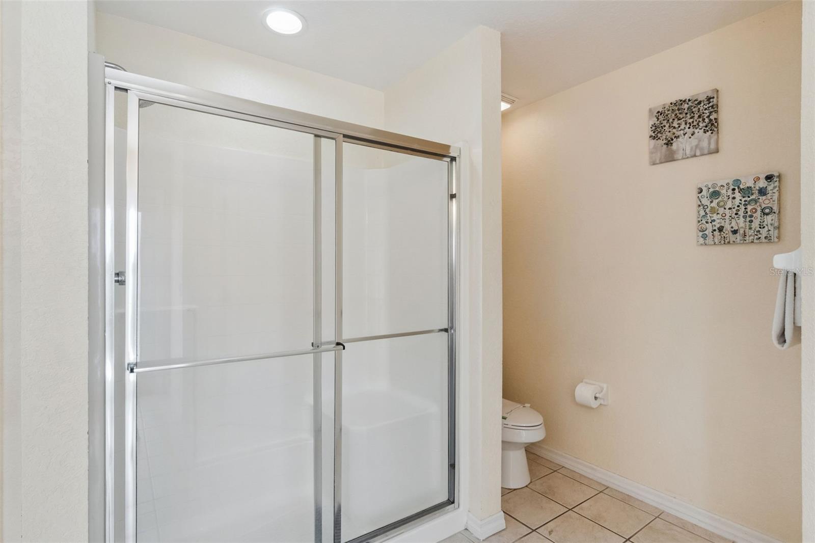 621 Reserve Dr Property Photo 22