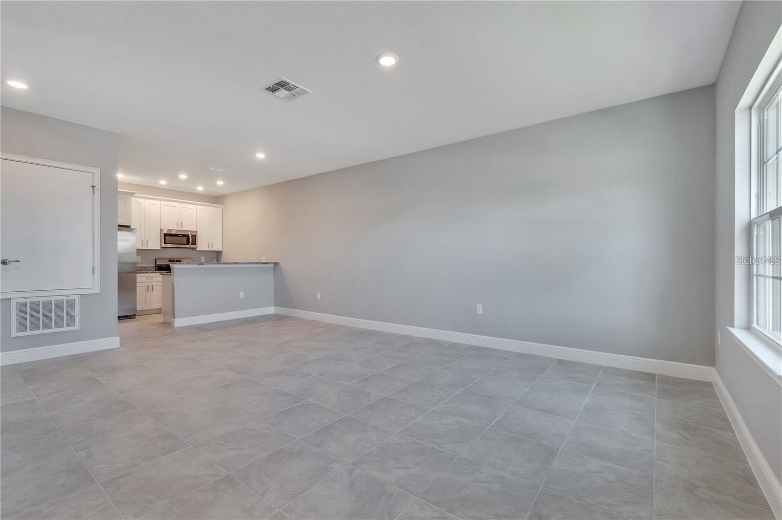 1803 Coriander Dr #1803 Property Photo 4