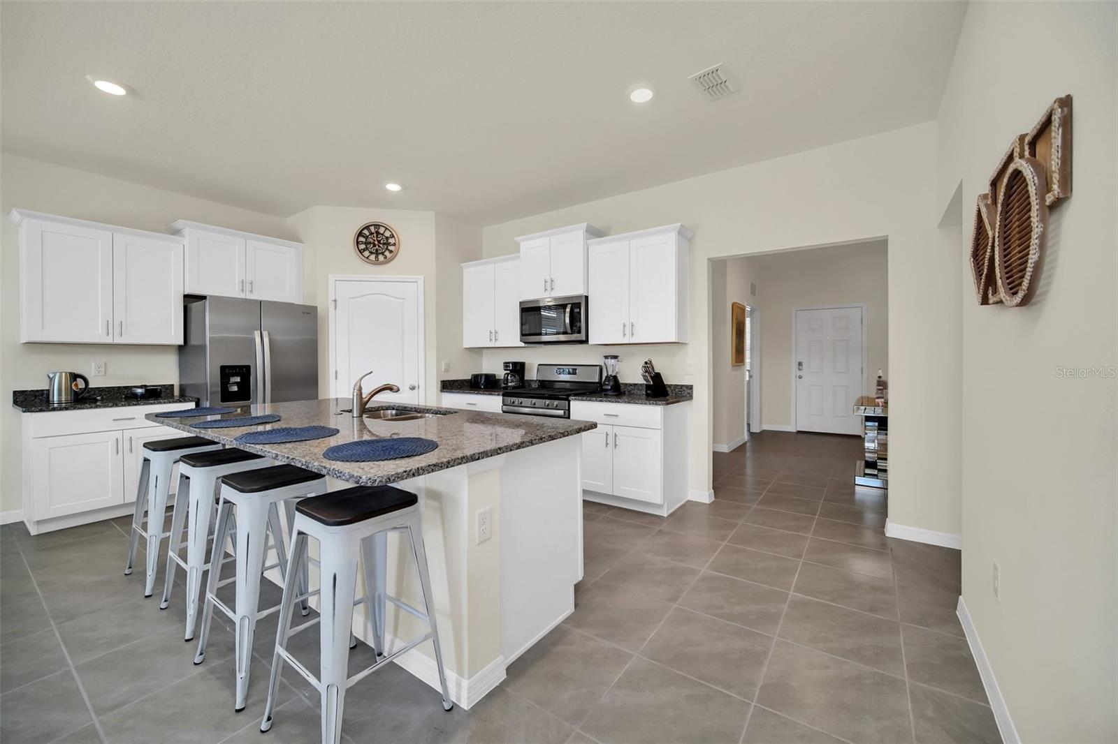 7876 Oak Reflection Loop Property Photo 2