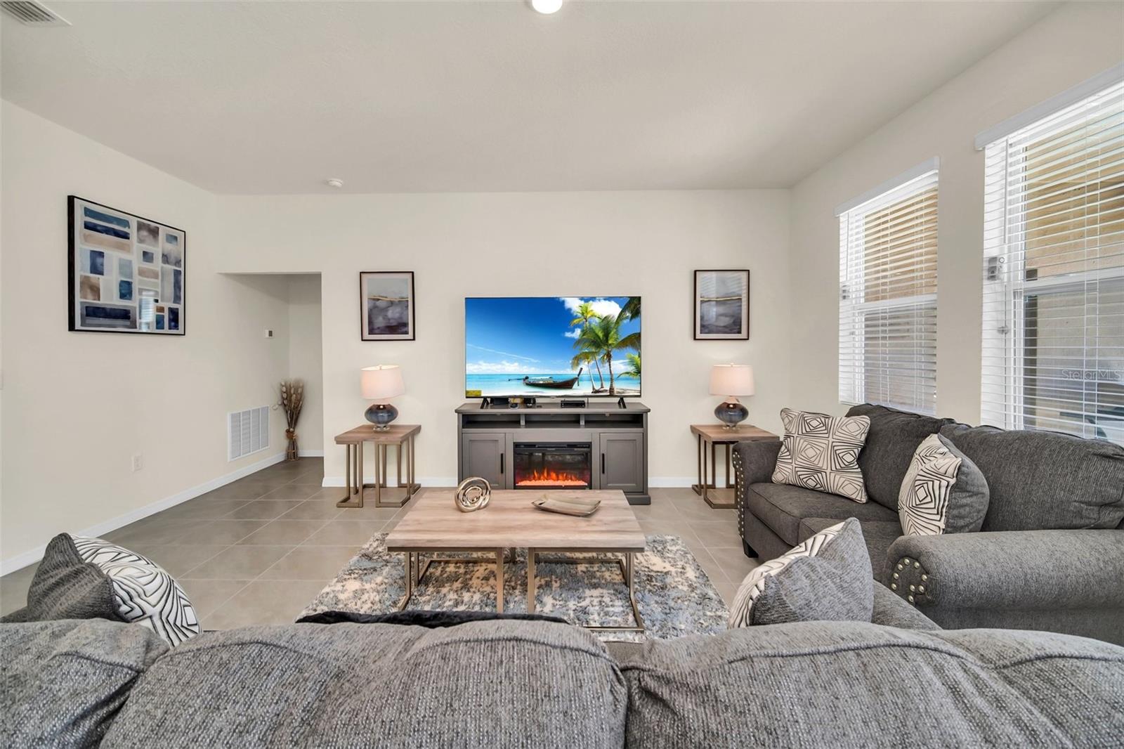 7876 Oak Reflection Loop Property Photo 11