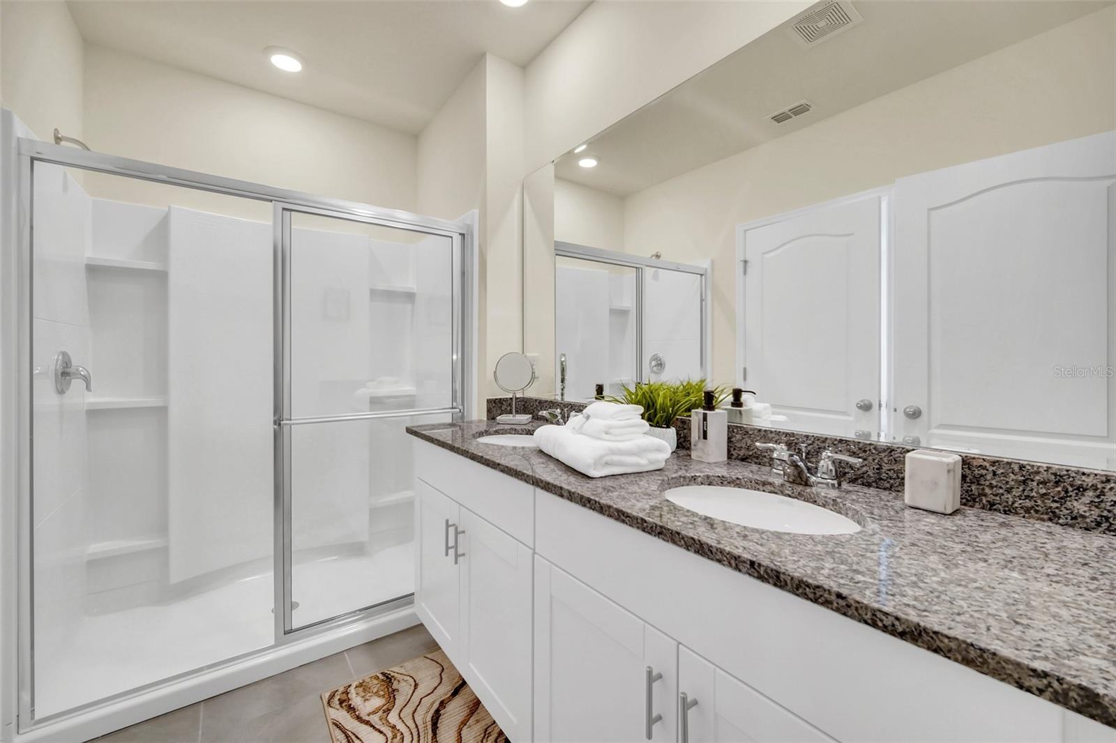 7876 Oak Reflection Loop Property Photo 34