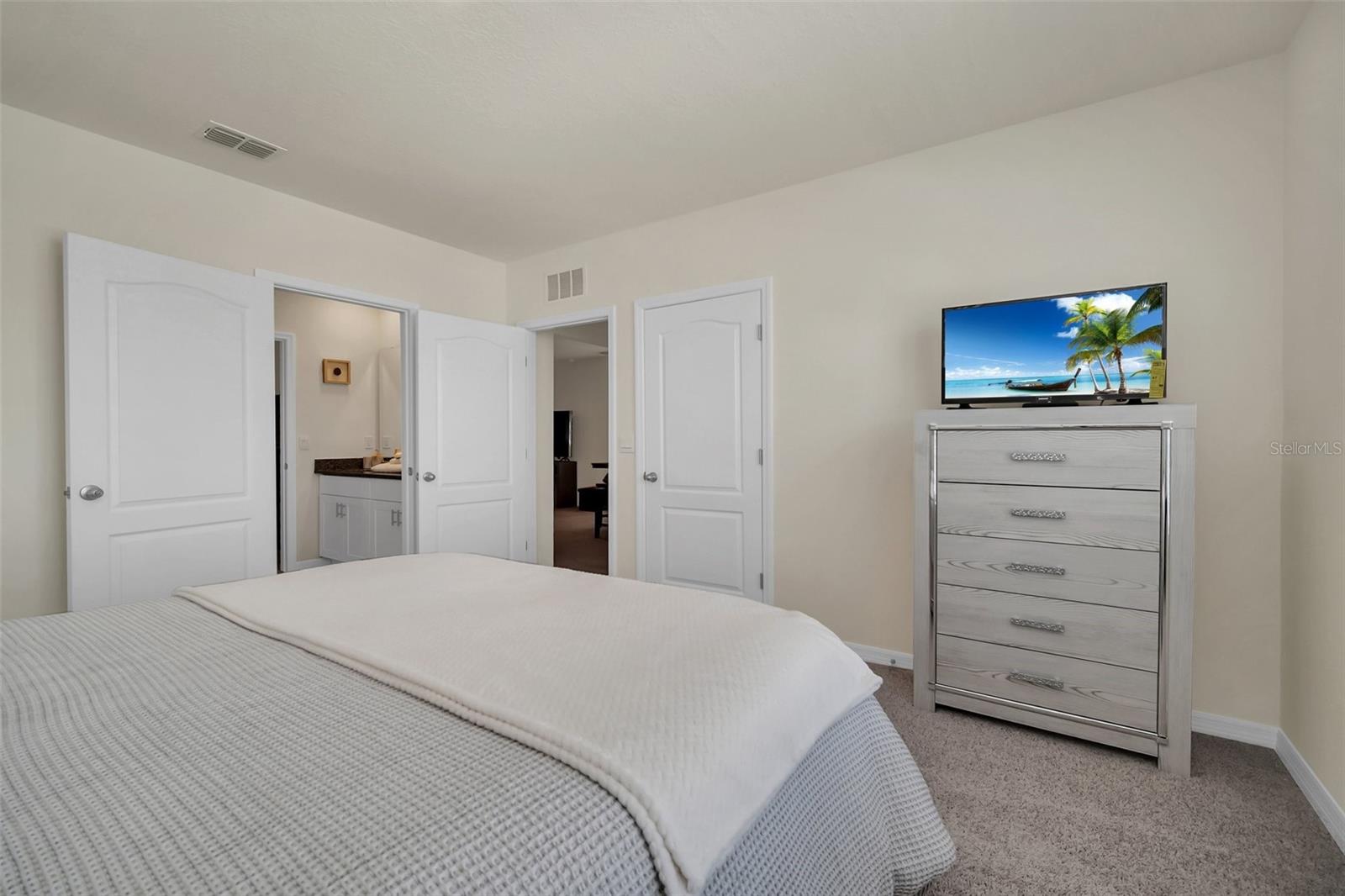 7876 Oak Reflection Loop Property Photo 40