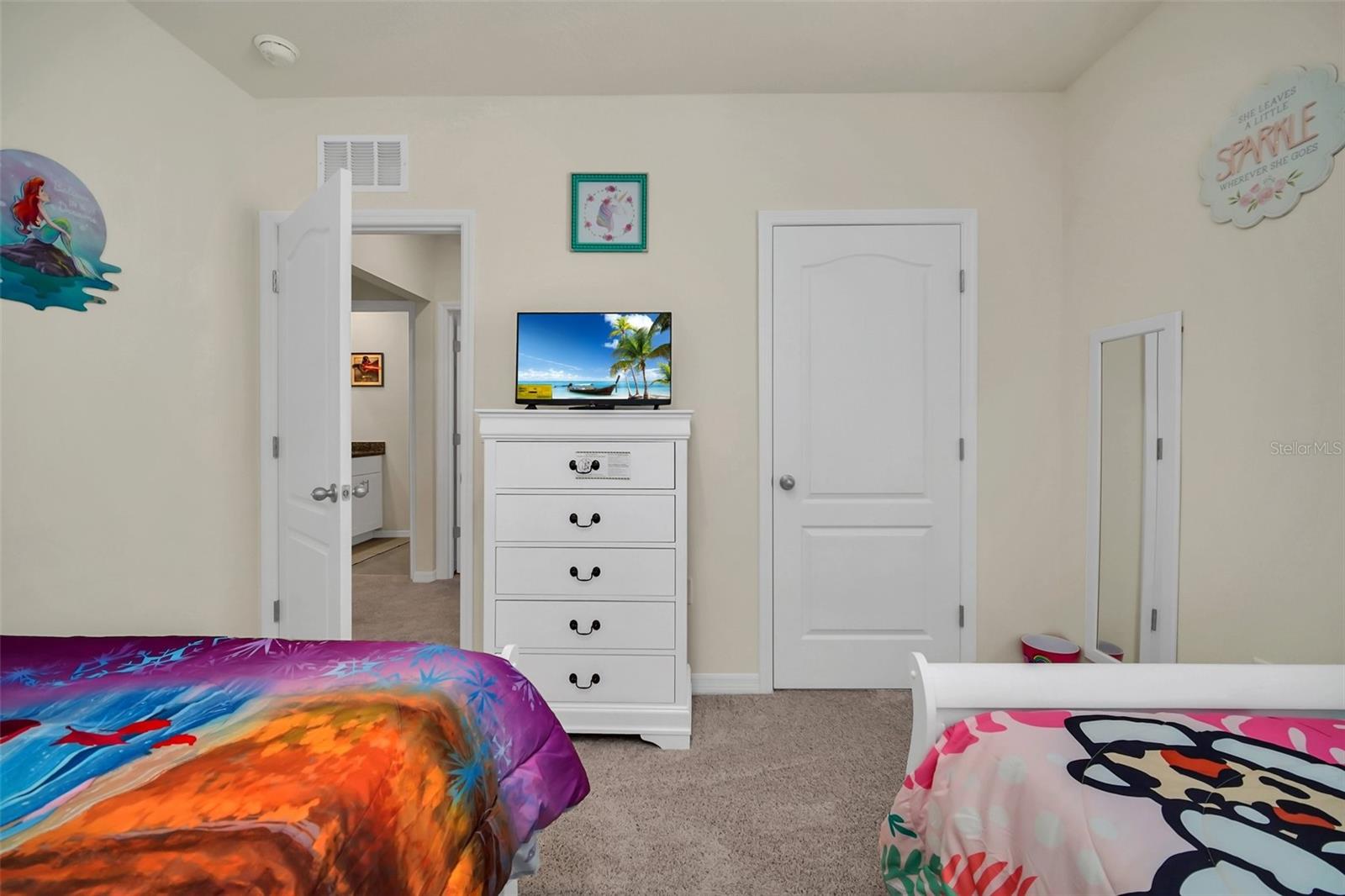 7876 Oak Reflection Loop Property Photo 44