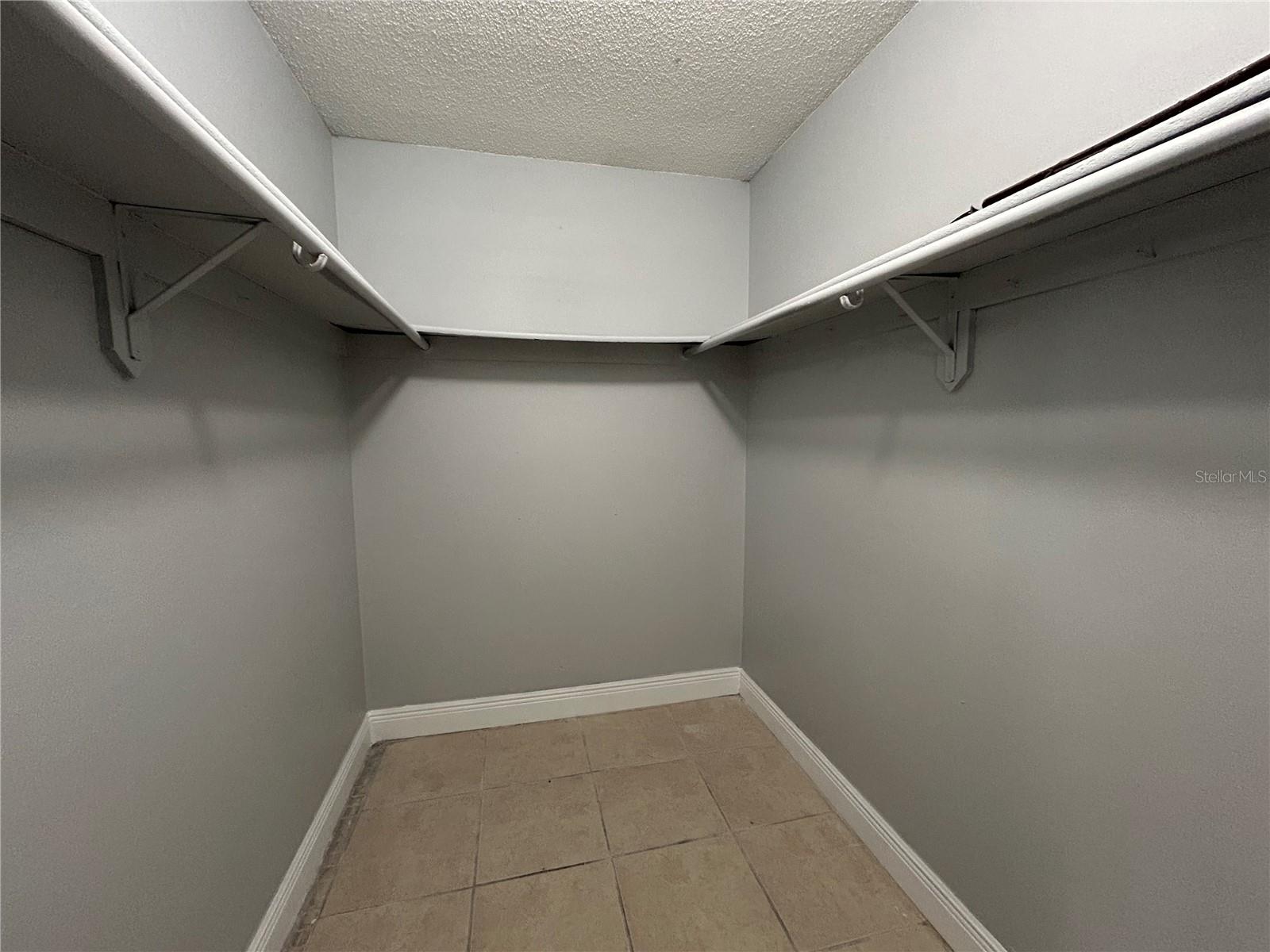 4639 N Pine Hills Rd #108 Property Photo 16