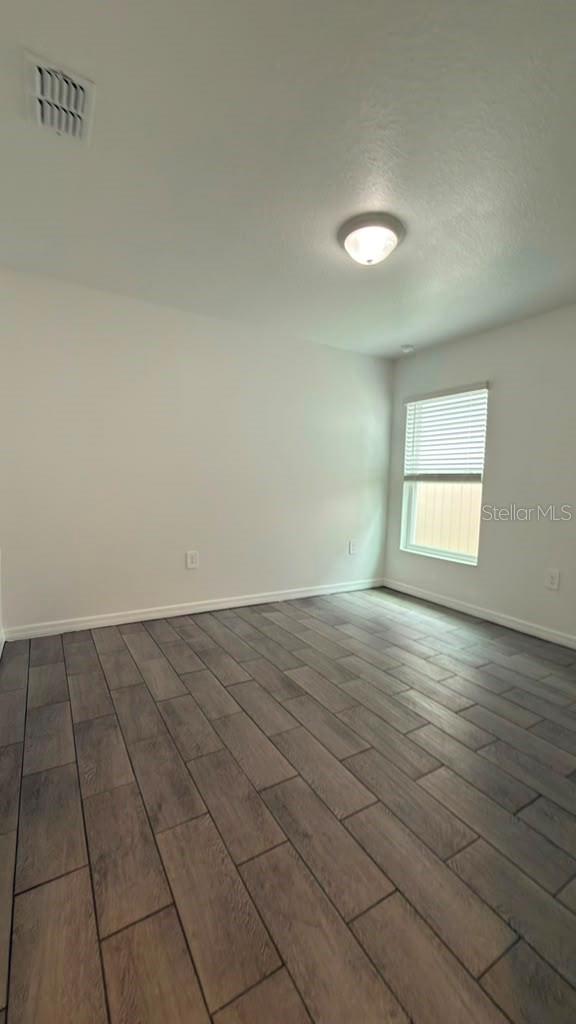 707 Grove St Property Photo 8
