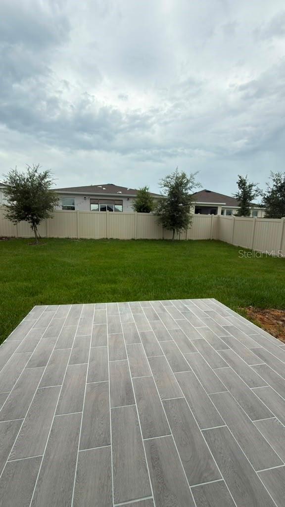 707 Grove St Property Photo 12